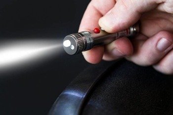 TU289 True Utility Latarka z laserem LaserLite+, 2w1