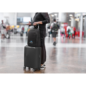 UDINE. Plecak podróżny z jedną, całkowicie otwieraną komorą z poliestru 300D z recyklingu o wysokiej gęstości 16"