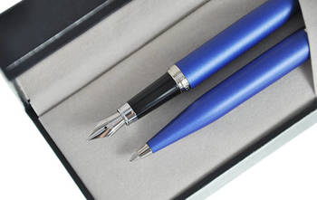 9401 Zestaw (pióro wieczne i długopis) Sheaffer VFM, niebieski, wykończenia niklowane