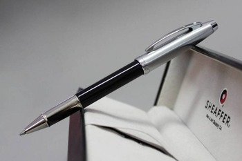 9313 Pióro kulkowe Sheaffer kolekcja 100, czarne, wykończenia niklowane