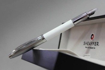 9324 Pióro wieczne Sheaffer kolekcja 100, białe, wykończenia niklowane