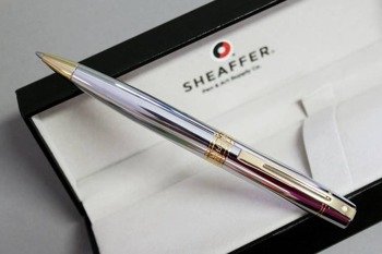 9342 Długopis Sheaffer kolekcja 300, chrom, wykończenia w kolorze złotym