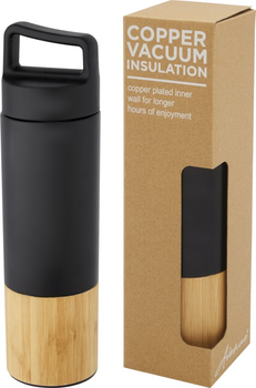 Torne miedziana, izolowana próżniowo butelka ze stali nierdzewnej o pojemności 540 ml z bambusową ścianką zewnętrzną